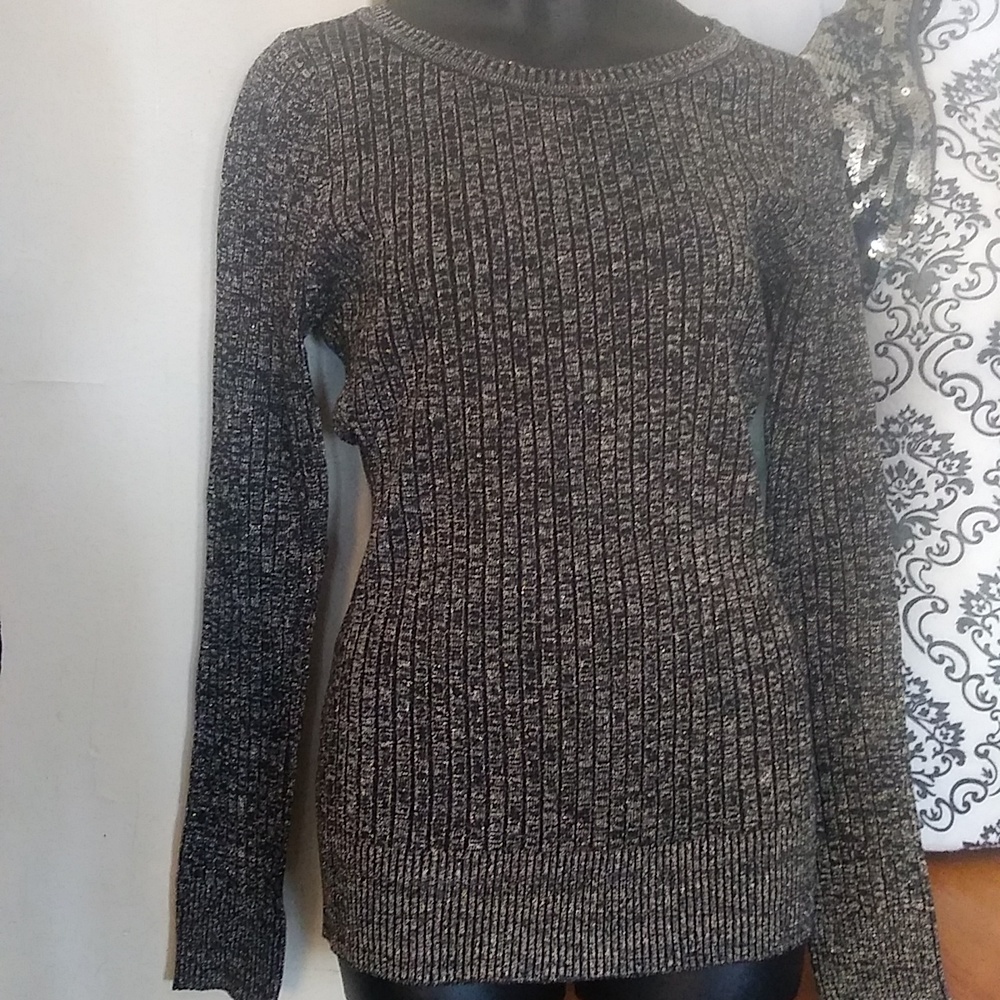 Energie sparkle gold and black loong sleeves sweater size M